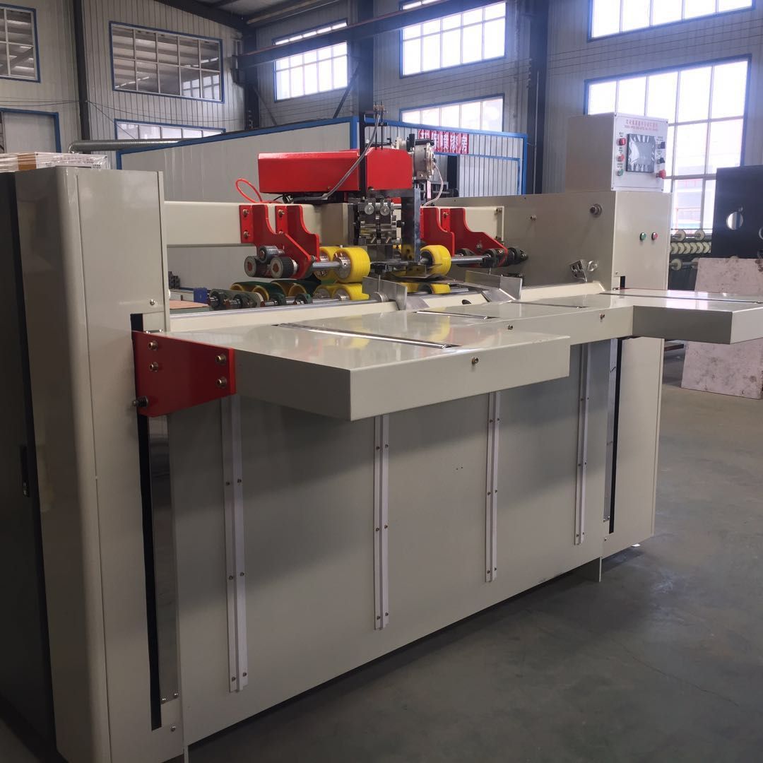 Double Servo One Piece Stitching Machine , Semi Automatic Box Stitching Machine Box Size: Customized