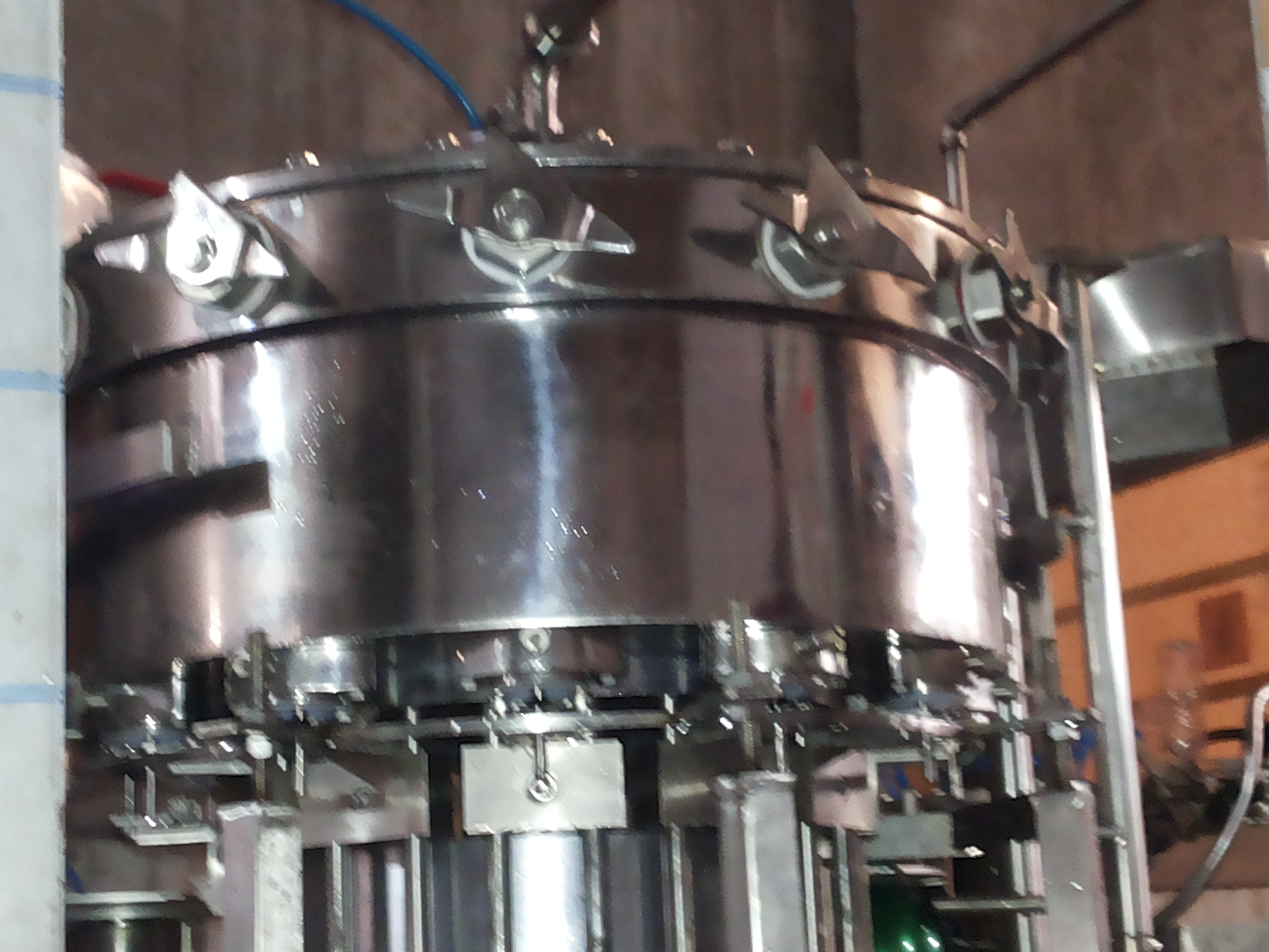 Beverage Filling Machine - 6x6x7 Ft, 24 Bpm T/h Capacity | Semi-automatic, Eco-friendly, High Efficiency, Low Noise, Stable Performance, Suitable For Glass And Plastic Packaging