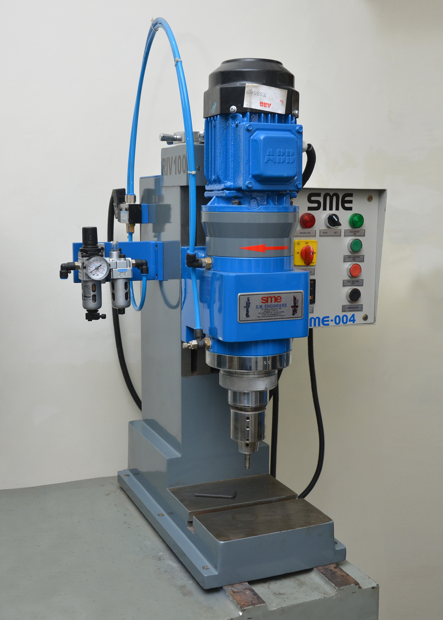 Semi Automatic Riveting Machine - Color: Blue & Gray