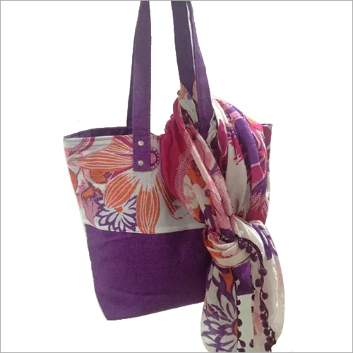 मल्टी कलर्स प्रोमोशनल बैग और स्कार्फ