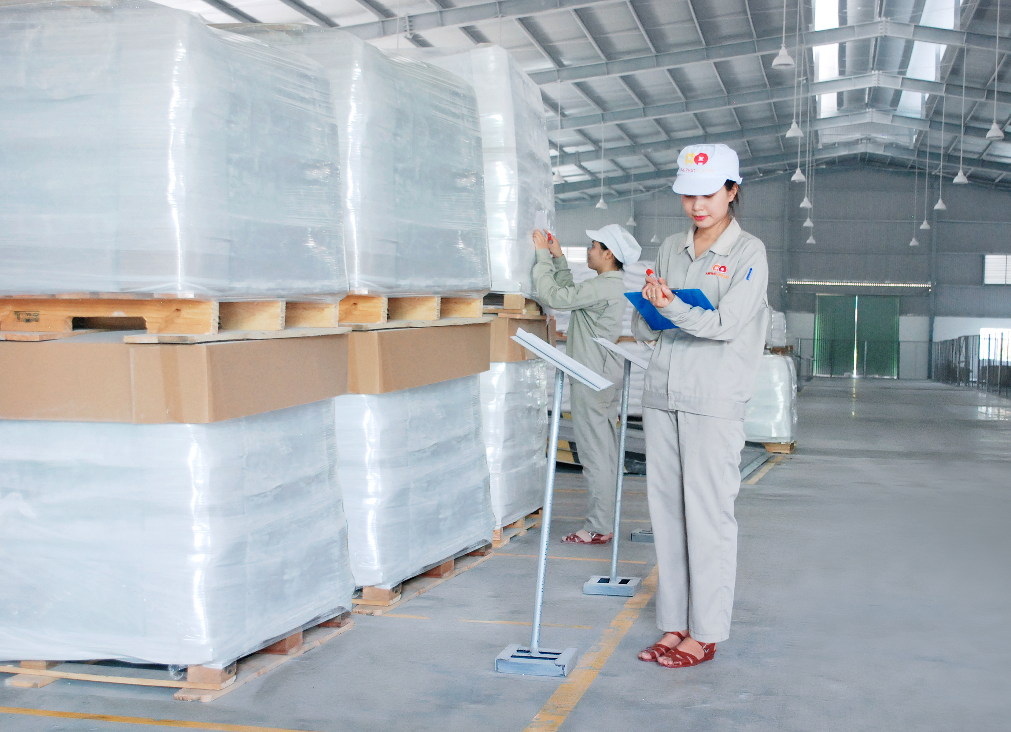 Red Transparent Baso4 Filler