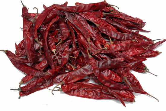 Red Chilli - 25 Kg Whole Chilly, Premium Quality, Hot Spicy Flavor, 99% Purity, Elongated Shape, Long Shelf Life Of 24 Months
