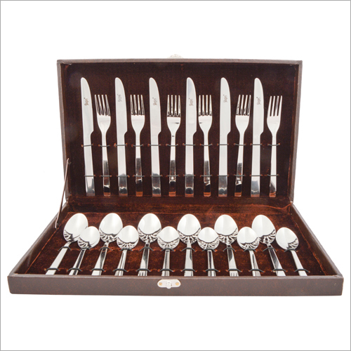 24 Pcs Cutlery Set With Box