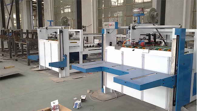 Customized Height Of Feeding Paper 900 Semi Automatic Corrugated Box Folder Gluer Machine