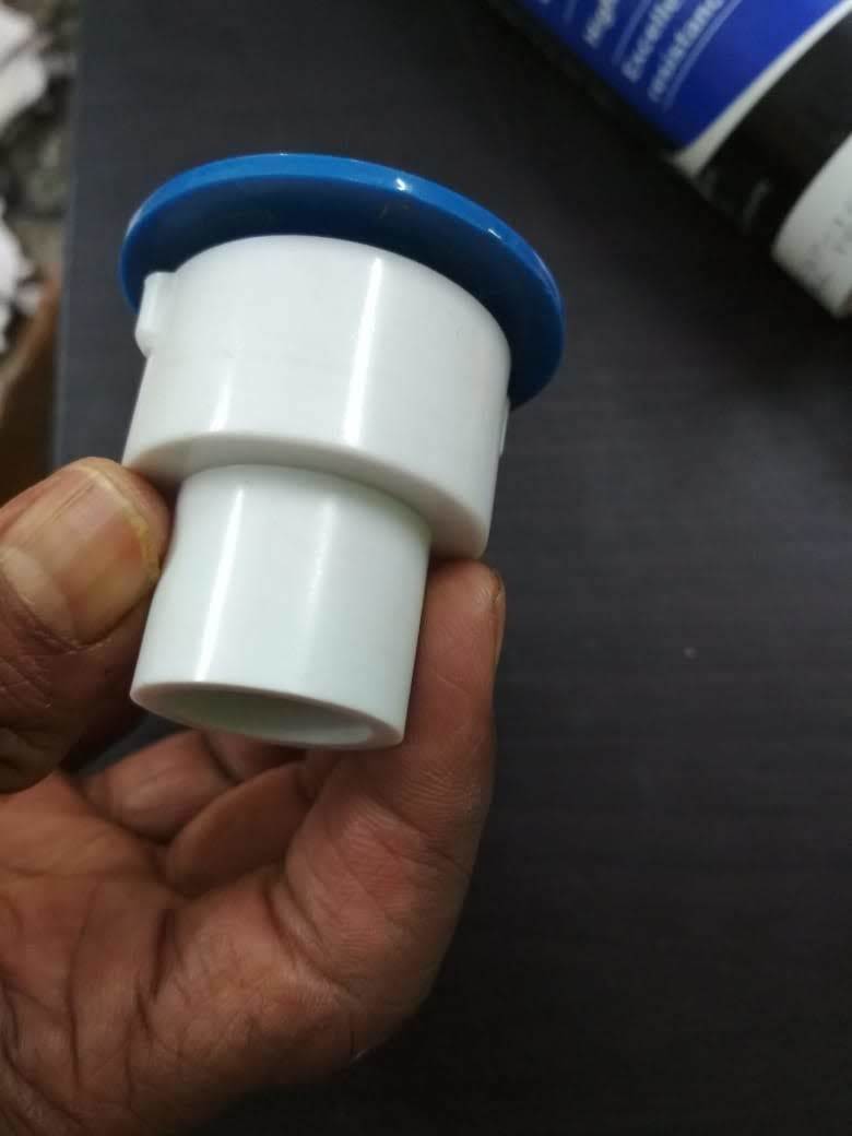 Swimming Bottom Nozzles