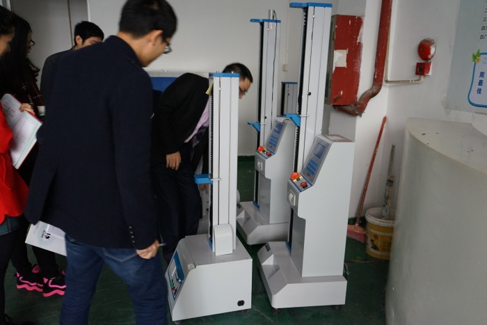 Universal Tensile Strength Testing Machine - Application: Industrial
