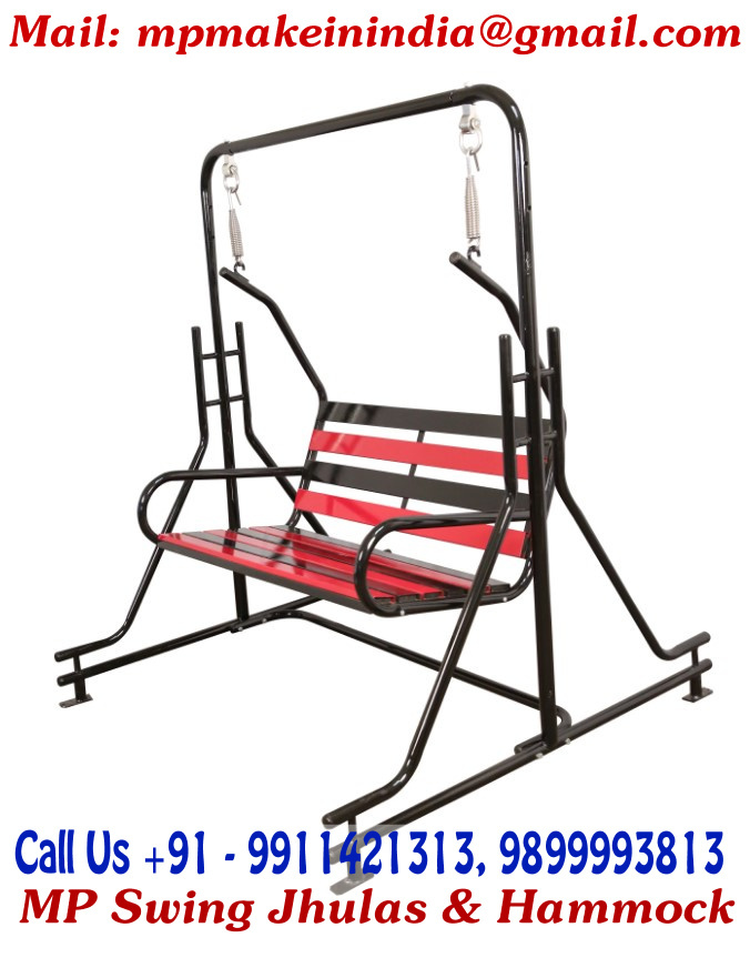 Outdoor Jhoola Capacity: 1000