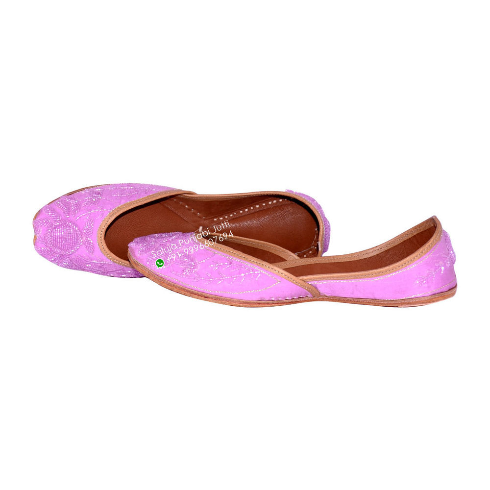 Pink Party Wear Punjabi Jutti Heel Size: Flat