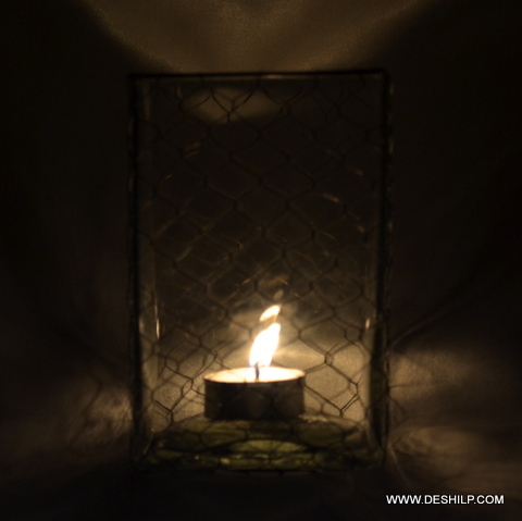 Polishing Squire Shape Candle Holder
