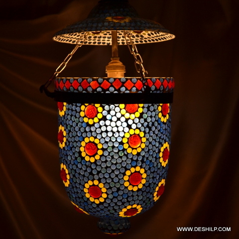 ब्लू एंड रेड मोज़ेक हैंडमेड ग्लास वॉल हैंगिंग