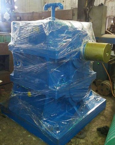 Gear Box - Metal, Custom Dimensions, Blue, Heavy-Duty, High Torque Output, Manual Control System, Approx 50 kg Weight, Standard Inspection QC