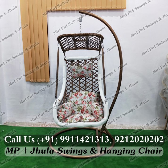 Indoor Swing For Adults Capacity: 1000 Kg/day