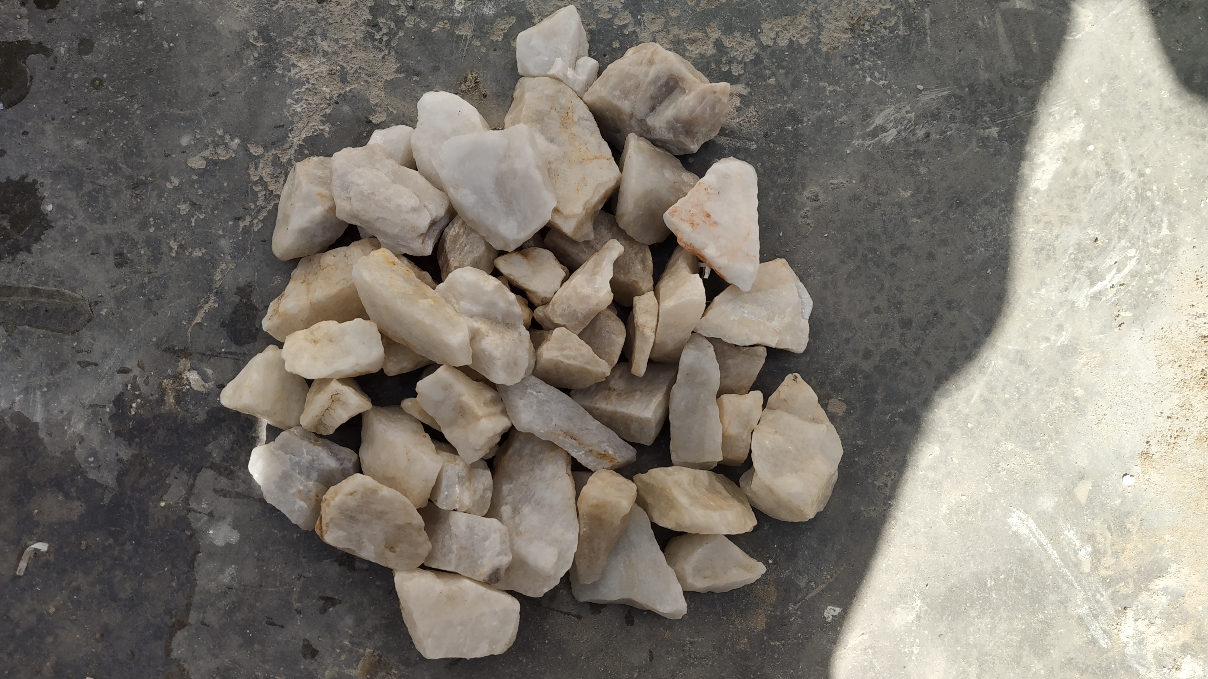 Quartz Lower Grade Application: In Different Industry