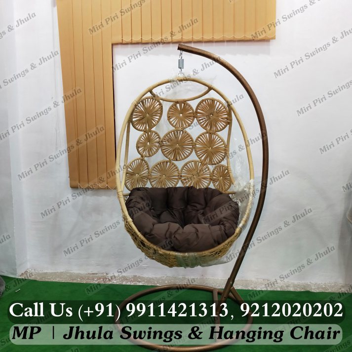 Roof Mounted Garden Swing Capacity: 1000 Kg/day