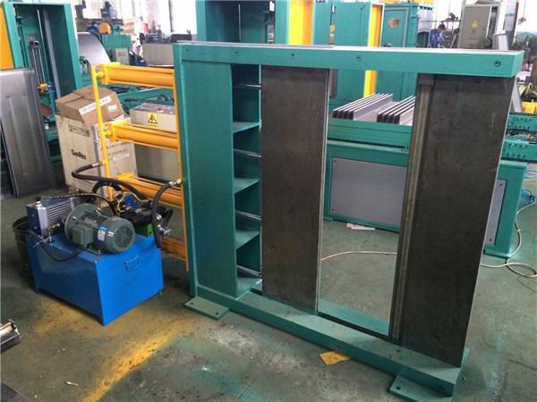 Horizontal Or Vertical Corrugated Fin Bending Machine For Transformer Tank Use