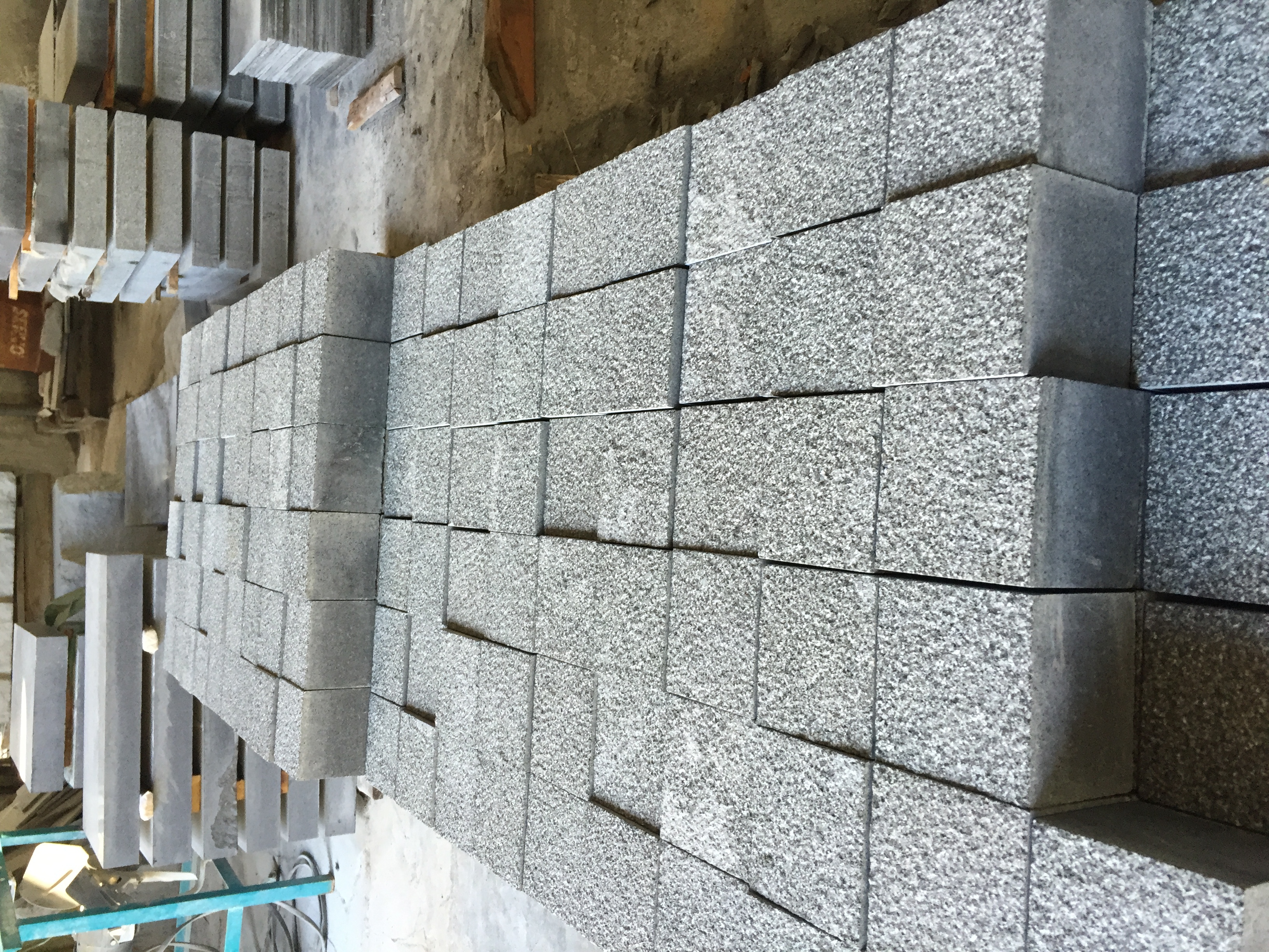 Cobble Stones - Granite, Varied Sizes 4x4x8cm To 15x15x17cm, Gray | Aesthetic, Customizable, Durable, Strong, Versatile Finishes