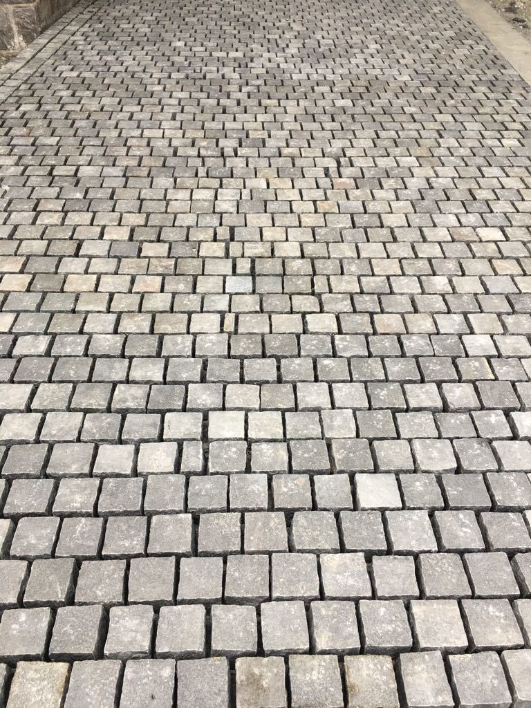 Cobble Stones - Granite, Varied Sizes 4x4x8cm To 15x15x17cm, Gray | Aesthetic, Customizable, Durable, Strong, Versatile Finishes