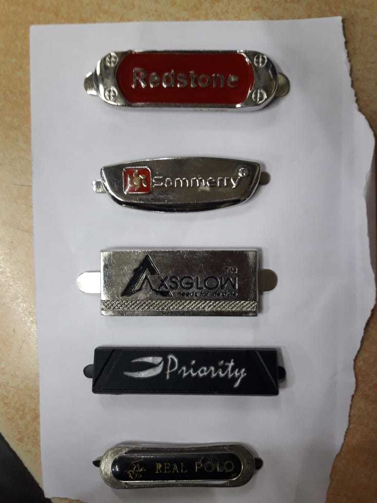 Metal Badges - Premium Quality Stainless Steel , Customizable Designs With Vibrant Color Options And Durable Finish