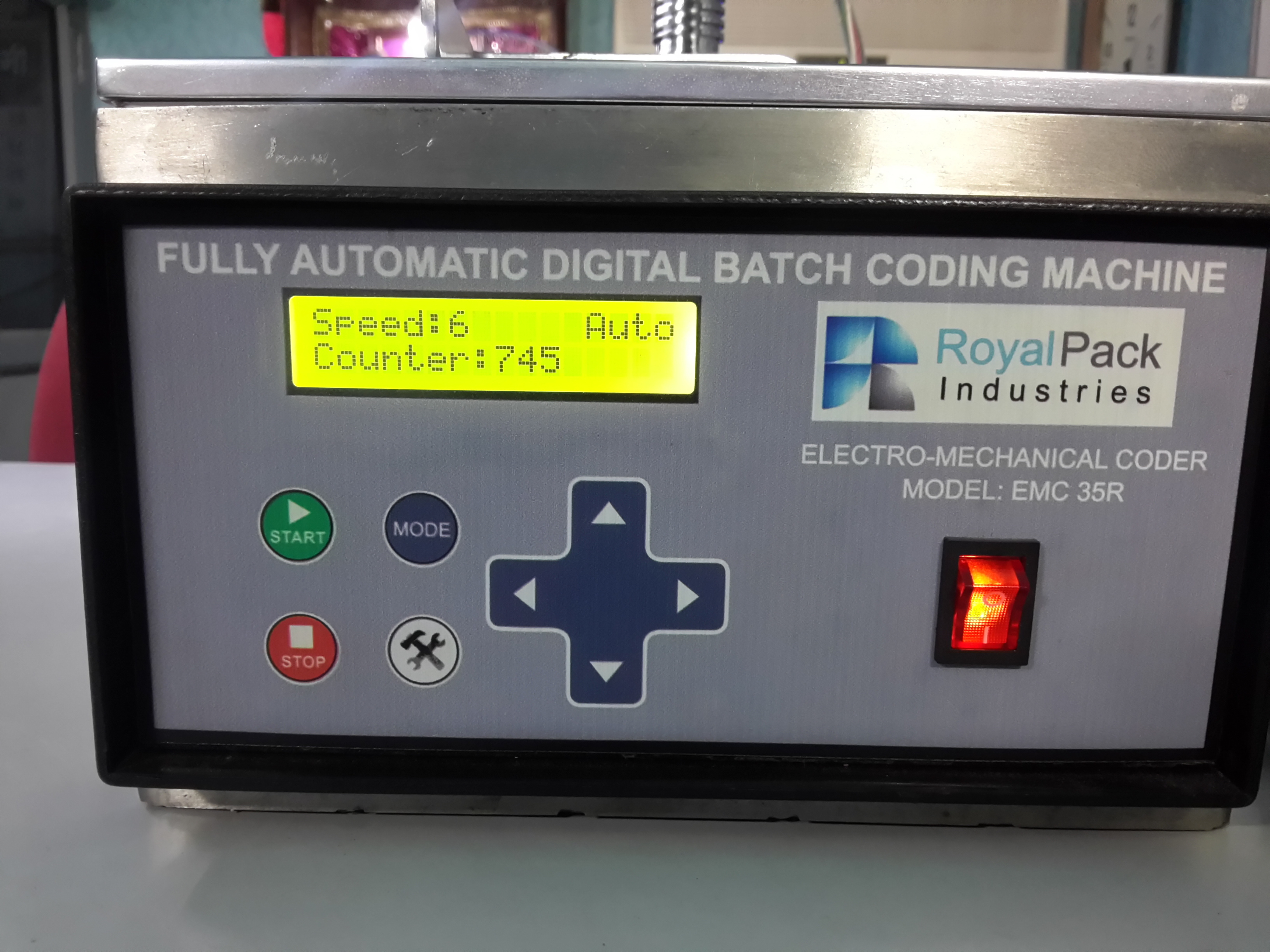 Batch Coding Machine Emc - Accuracy: 1 Mm
