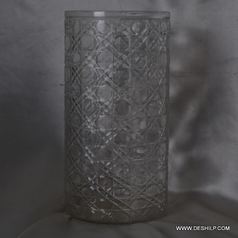 Cut Glass Flower Vase Bottom Diameter: 3-4 Inch (In)