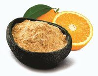सूखे संतरे के पाउडर का छिड़काव करें