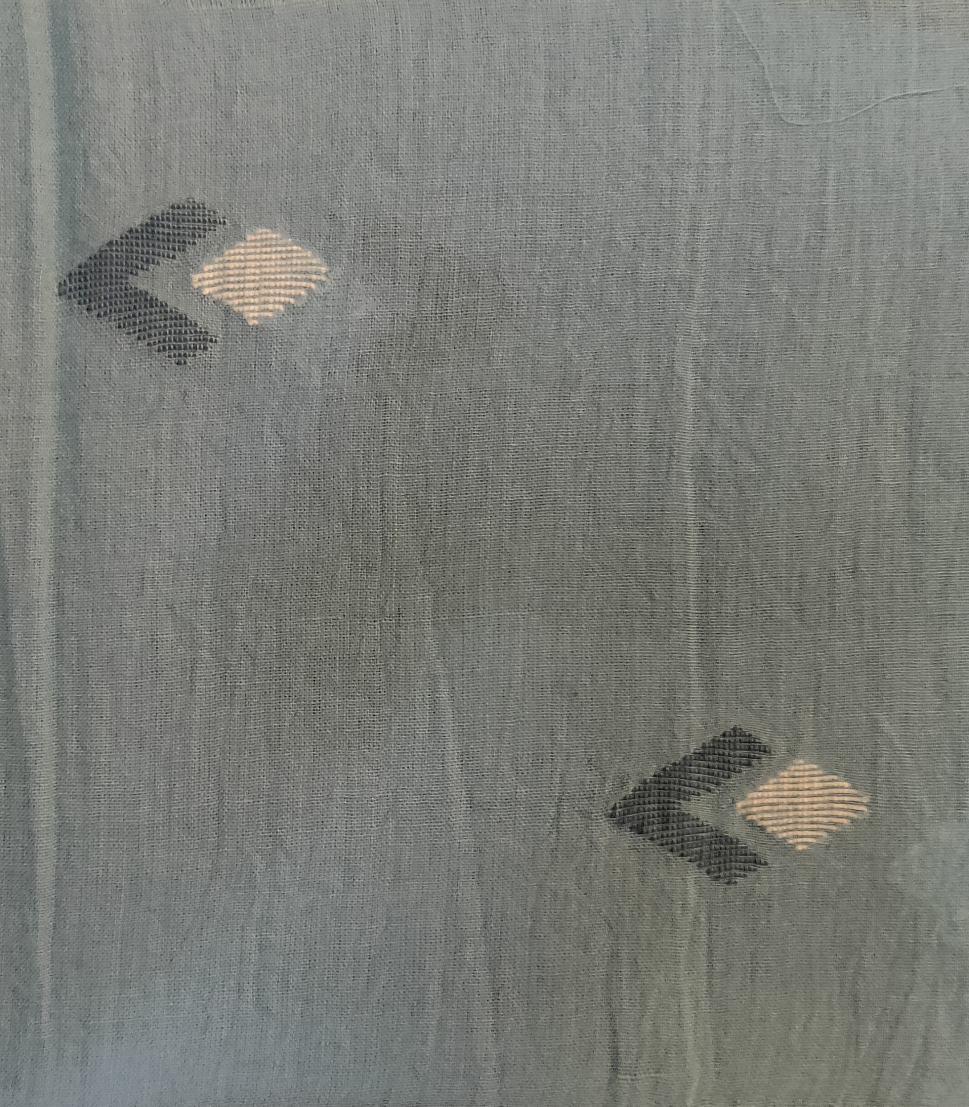 Raw Cotton Jamdani Fabric - 50-100 Gsm, Grey And White Decorative Motifs With Gold Thread