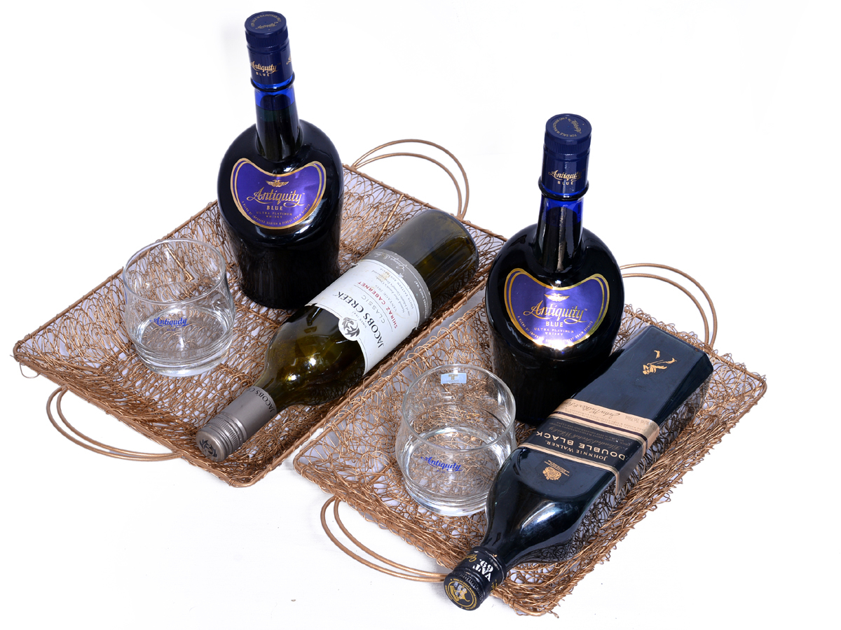 Home Decorative Rectangle Shape Gold Wire Mesh Dry Fruit Trays Basket Set - Material: Metal