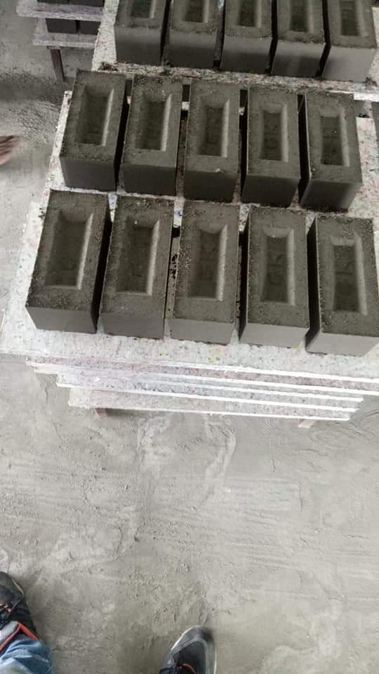 No Color Control Pvc Brick Pallet