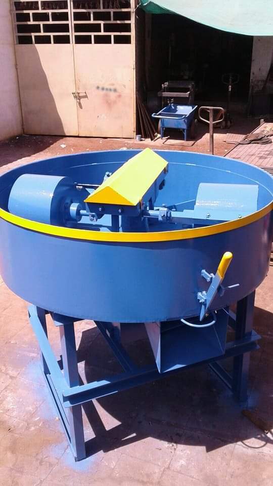 Iron Vibrator Paver Block Table Machine