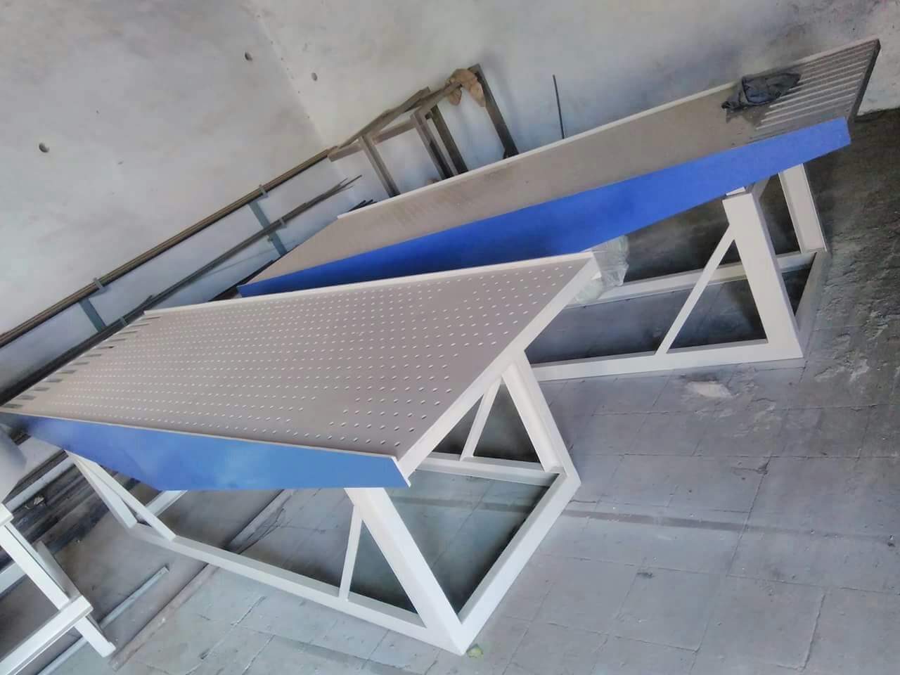 Iron Vibrator Paver Block Table Machine