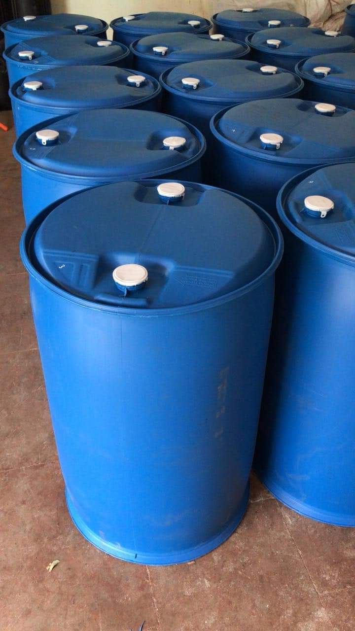 Cement Tilesh Hardener - Liquid, 99% Purity | Non-toxic Chemical Hardener For Paver Block And Cement Brick Manufacturing, Packaged In Plastic Cans