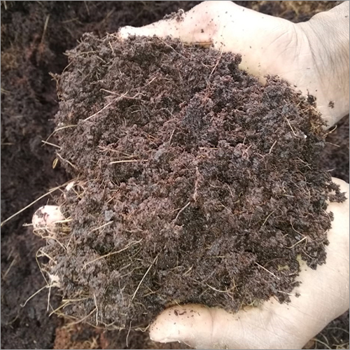 Coco Coir Peat - Organic Coconut Fiber, Moisture Retention Up To 5%, Brown Color | 100% Natural, Bio-degradable, Ideal For Horticulture And Agriculture