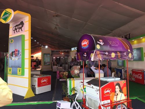 प्रदर्शनियां