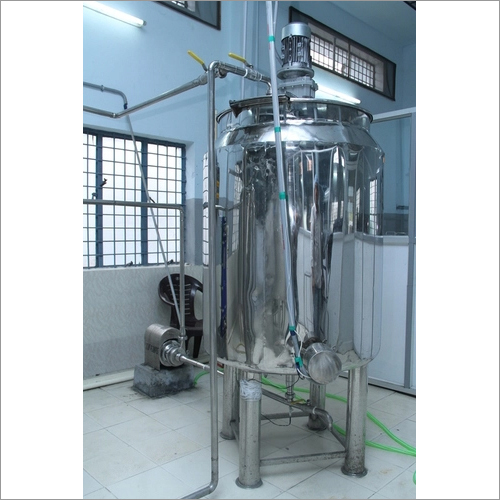 हीट जैकेट वाले टैंक