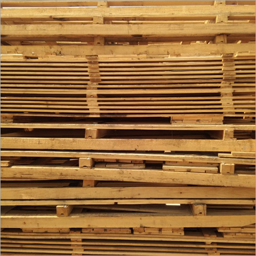 Brown Pine Wooden Pallets Scrap