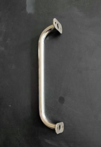 सिल्वर ट्रेन डोर हैंडल