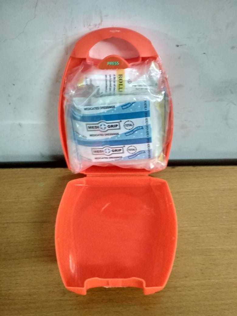 First Aid Box - Plastic, 14 X 10.5 X 3.7 Cm, Orange | Portable Design For Home, School, Car, Outdoor, Includes Basic Items