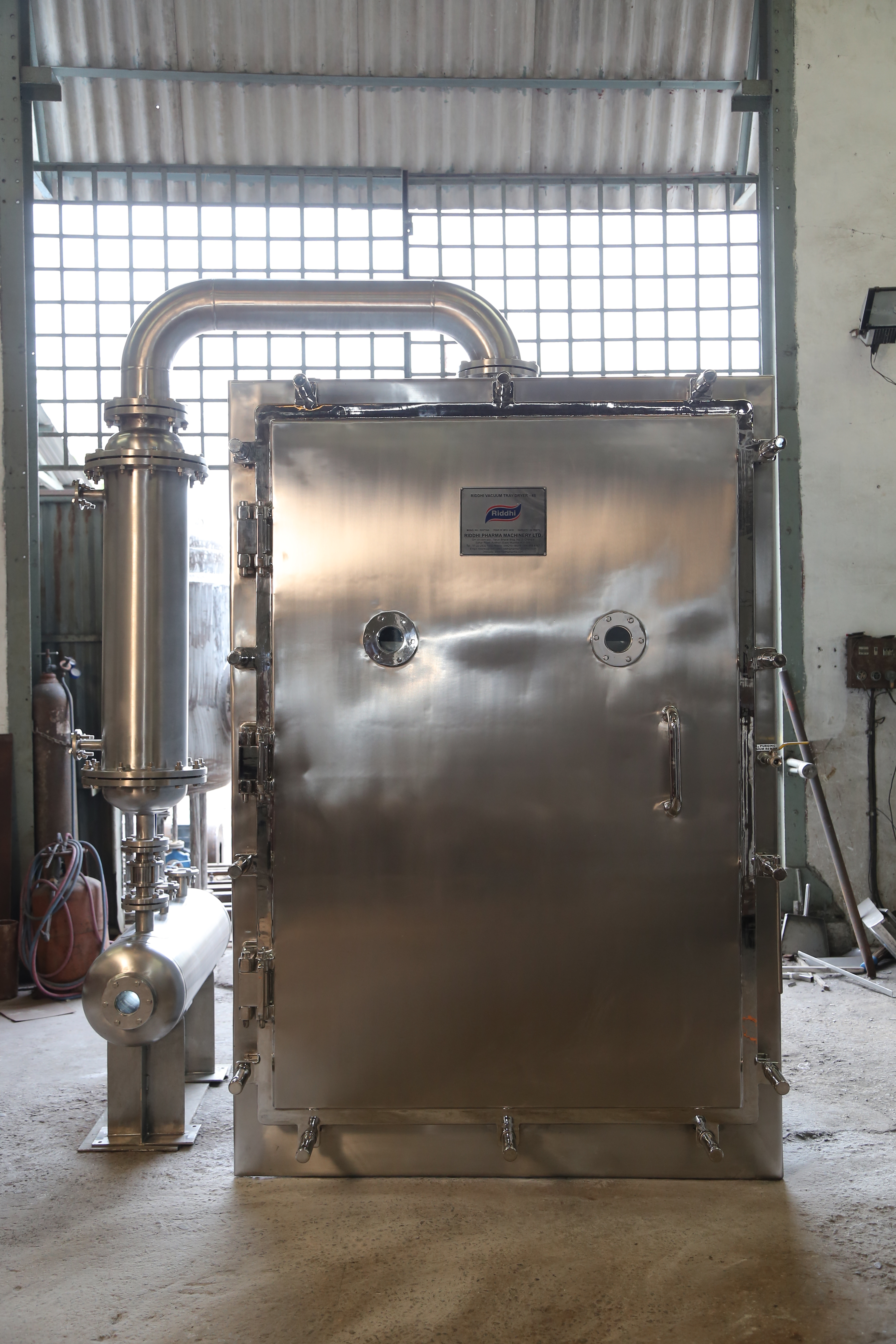 Vacuum Tray Dryer - Capacity: 3 Kg/hr