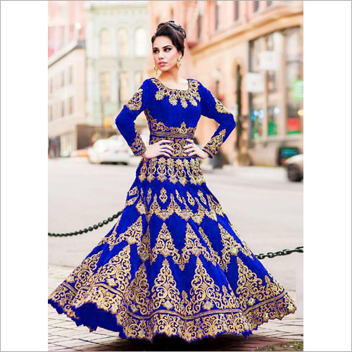 ब्लू लेडीज़ हैवी एम्ब्रॉयडरी वाला गाउन