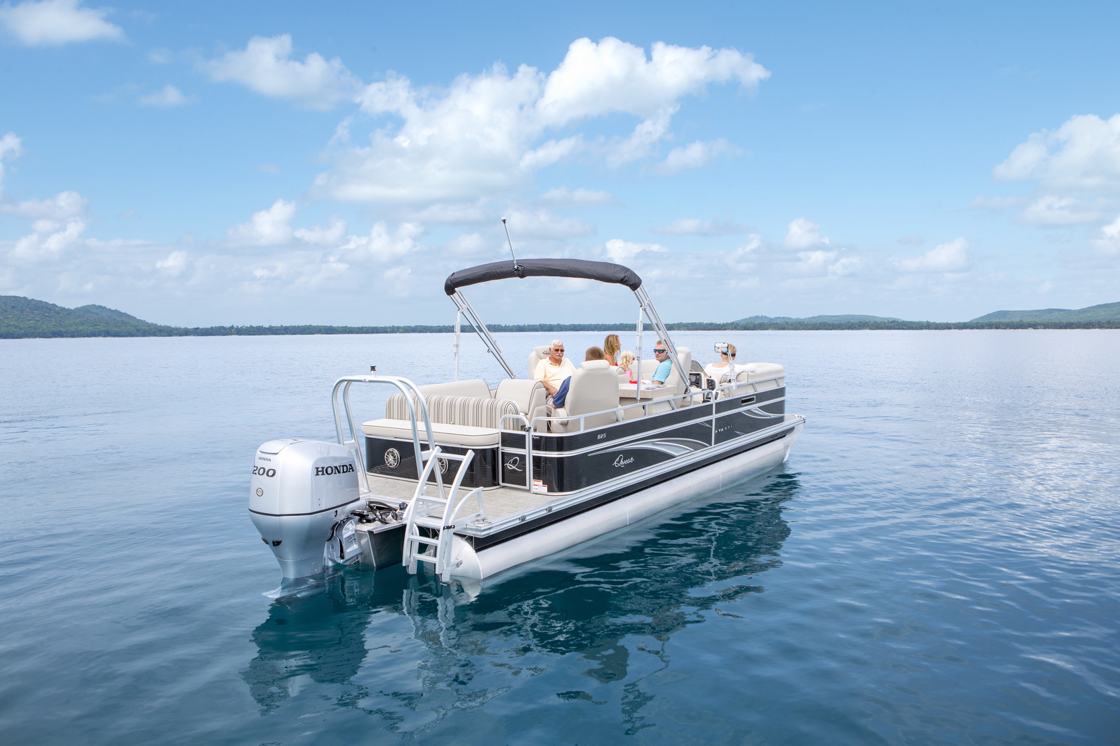 Excursion Pontoon Boats Engine Type: Outboard