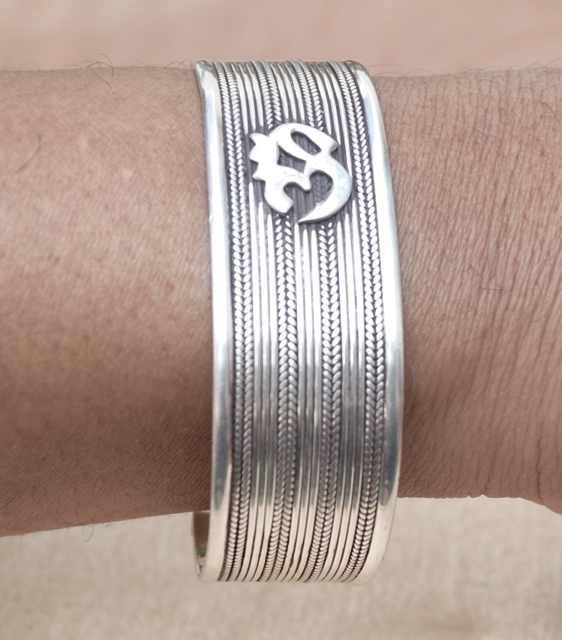 Om Bangle - 92.5% Sterling Silver, Adjustable Length, 41.60 Gms | Polished Design, Pearl Stone, Modern Style For Women And Children, Ideal For Weddings And Gifts