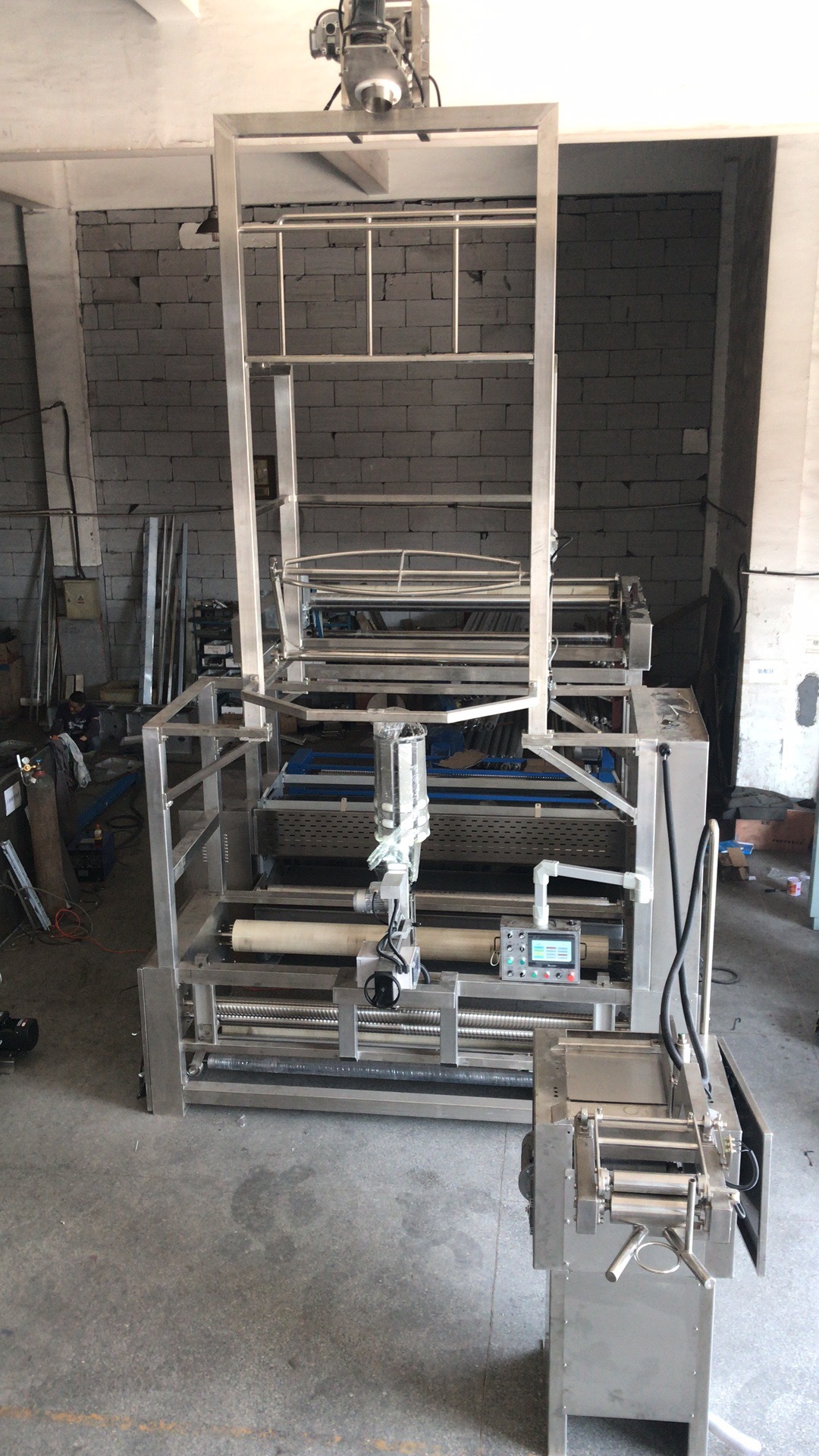 Fabric Slitting Machine - Stainless Steel Blades, 6800x8000x3000 Mm | 1 Year Warranty, Industrial Use, 100 Speed, Effective De-watering