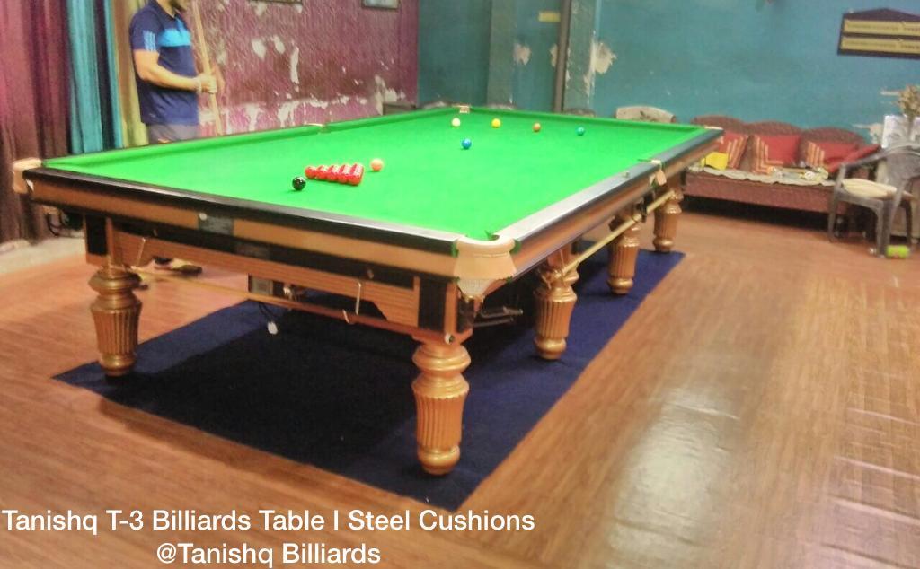 Tournament Billiards Snooker Table - Cue Forearm: Ash Wood