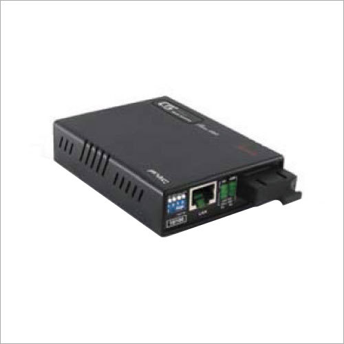 बैंड मीडिया कन्वर्टर में फास्ट ईथरनेट