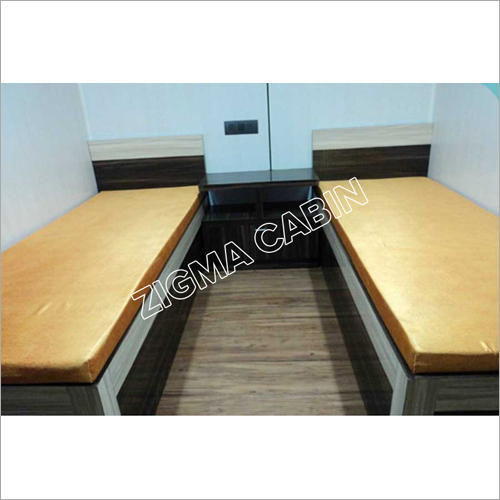 Portable Accommodation Room - Color: White & Black