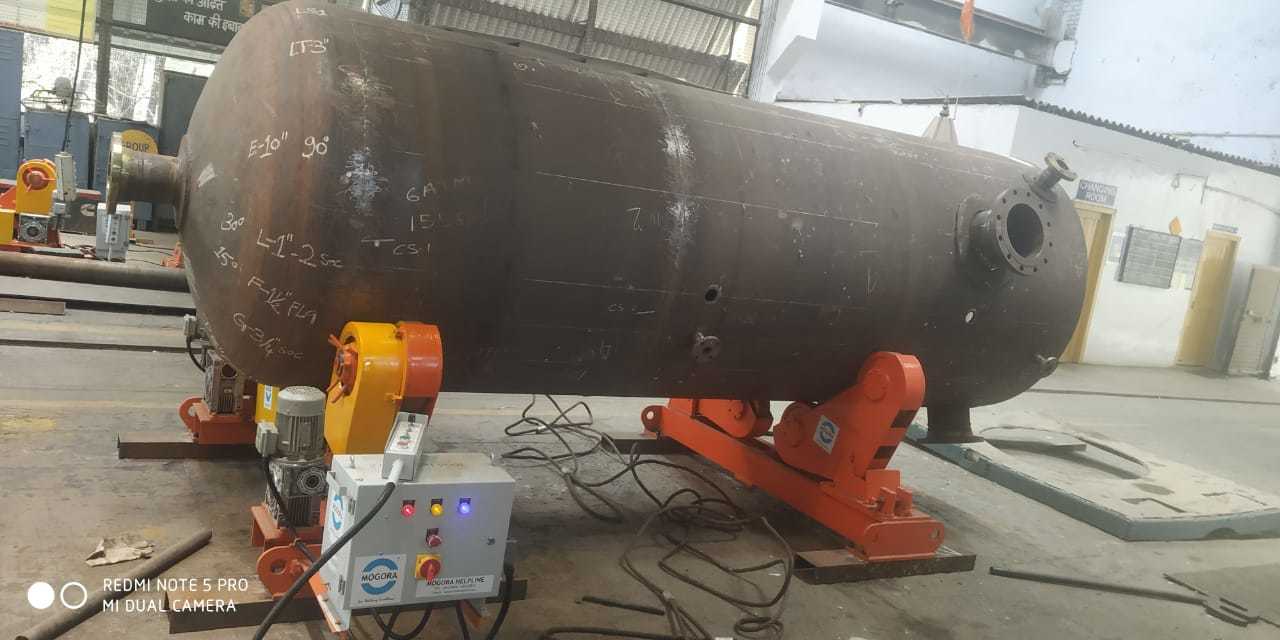 Is 2062 Welding Rotator 15 Mt Self Aligning Type