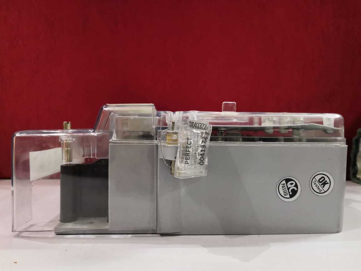 Transparent And White Three Phase Dual Source Multifuction Meter