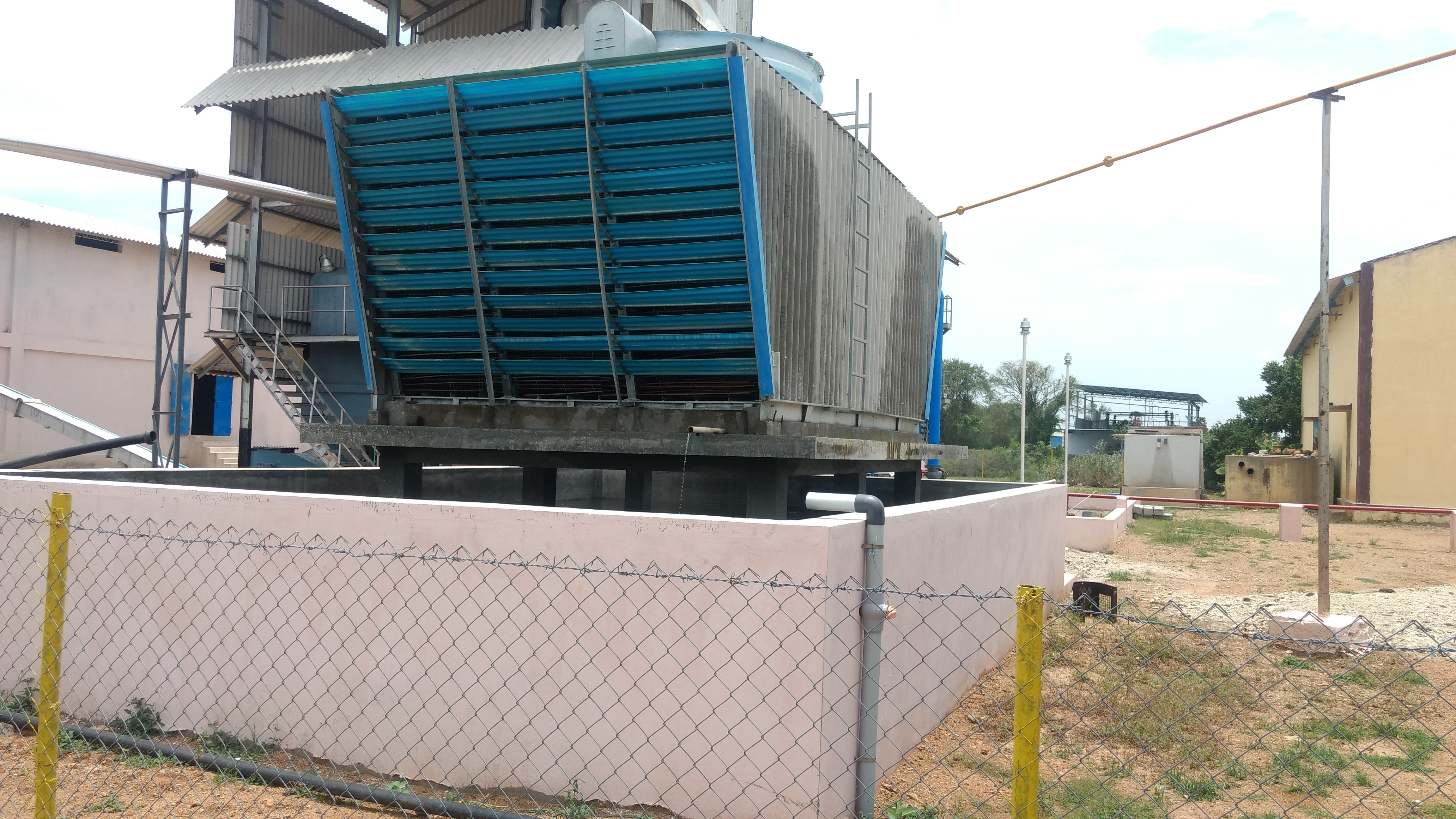 Timber Cooling Tower Fills - 8x38x1220 Millimeter, New Wood Material, Green Color, Designed For Cross Flow Applications