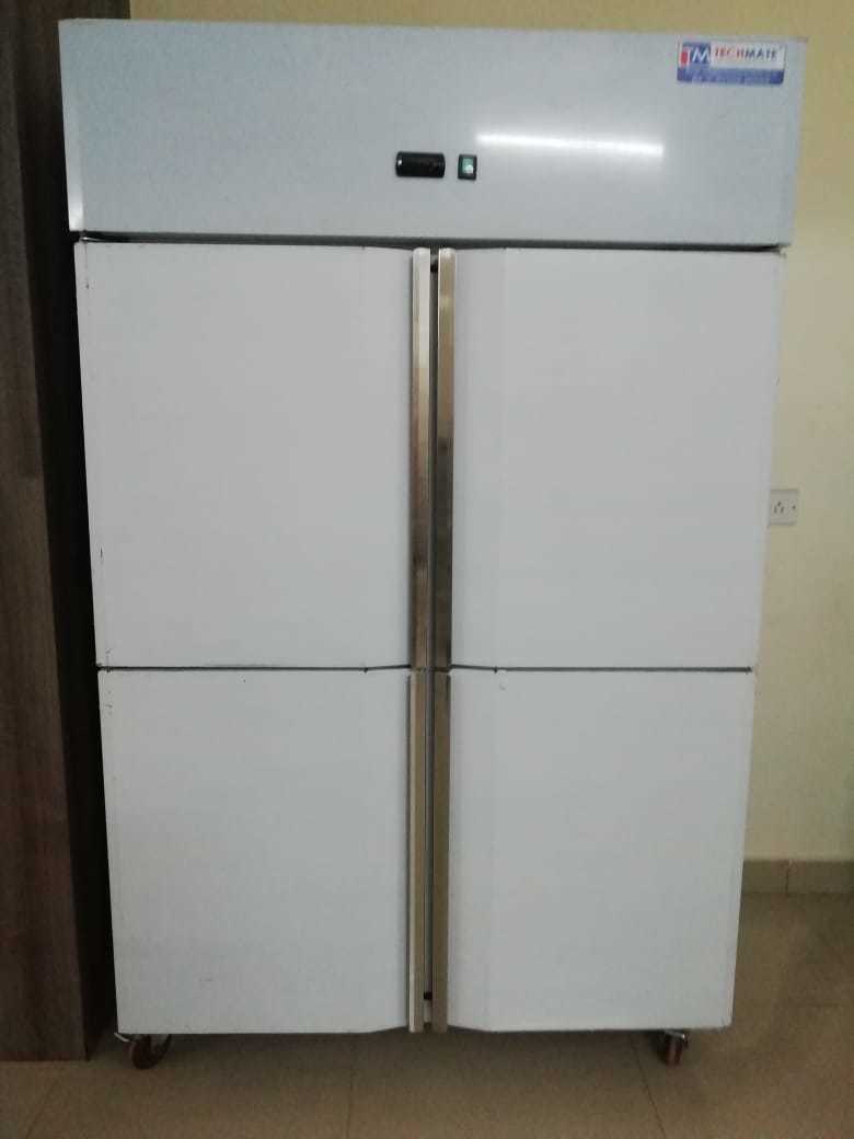Commercial Four Door Refrigerator - Stainless Steel, 1220mm X 730mm X 1970mm | 400w Power Consumption, R134a/290g Refrigerant, Total Effective Capacity 910l