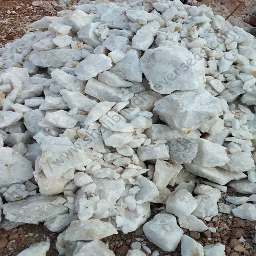 Quartz Lumps Chemical Composition: Sio2